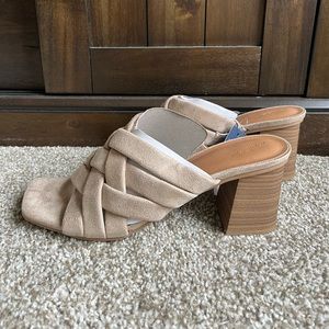 NWT Universal Thread Heels from Target